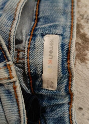 Koton İki adet çocuk pantalon 4-5 yaş sıfır ayarinda ikisinin fiyati