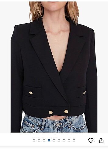 Milla Düğmeli Crop Blazer Ceket