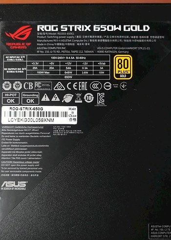 Kırmızı ROG Strix Güç Kaynağı Ünitesi - Görsel 2