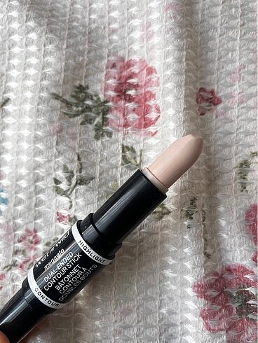  Beden Renk Wet n wild kontür stick