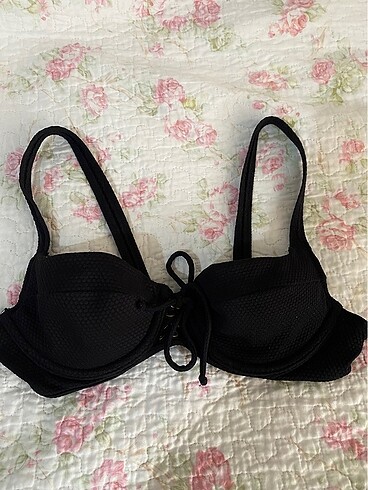 Bikini üstü