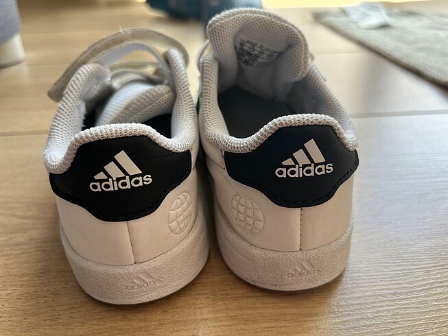 25 Beden Adidas ayakkabi