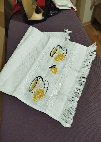 Özdilek Nakışlı Beyaz Havlu