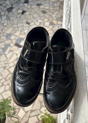 Parlak Siyah Tokalı Erkek Çocuk Ayakkabı - Görsel 2