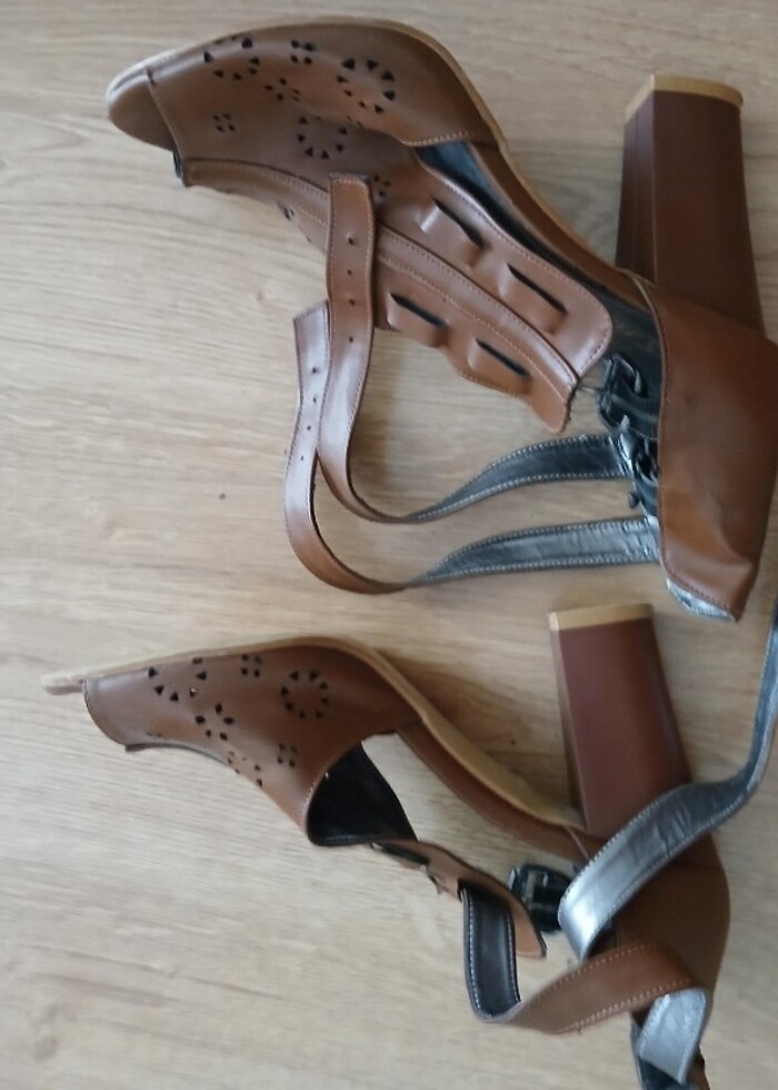 Topuklu sandalet - Görsel 2