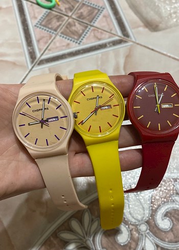 Diğer Renkli Minimalist Kadın Saatleri