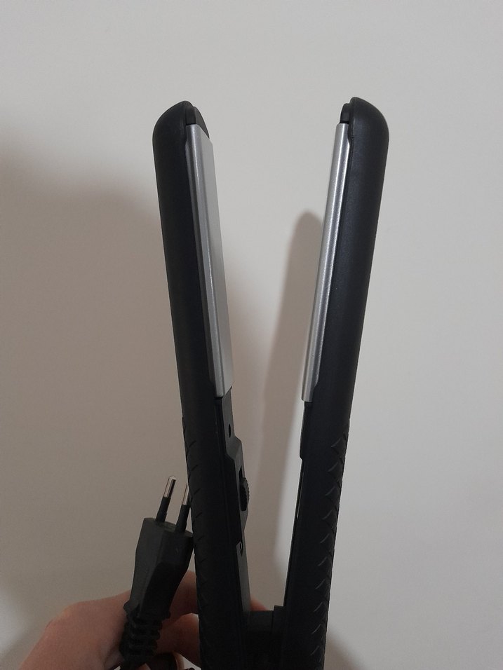 Fakir Siyah Saç Düzleştirici - Görsel 4