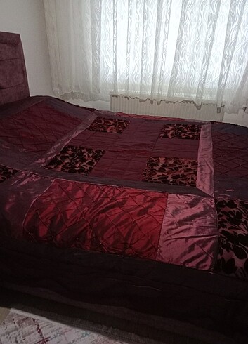 Beden bordo Renk Çift kişilik saten yatak örtüsü