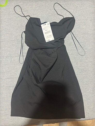 Zara siyah mini elbise