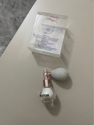 Wet n wild Amour pompalı vücut simi