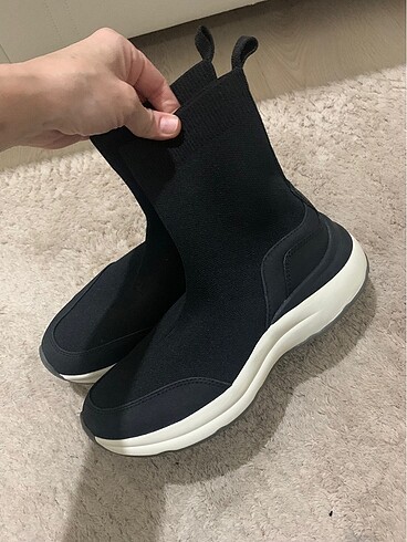 Zara yeni