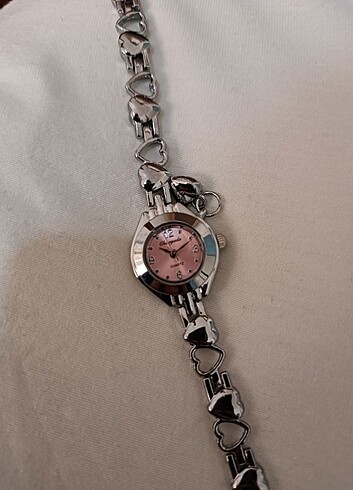 Diğer Kalpli charmlı pembe çelik vintage minimal kol saati