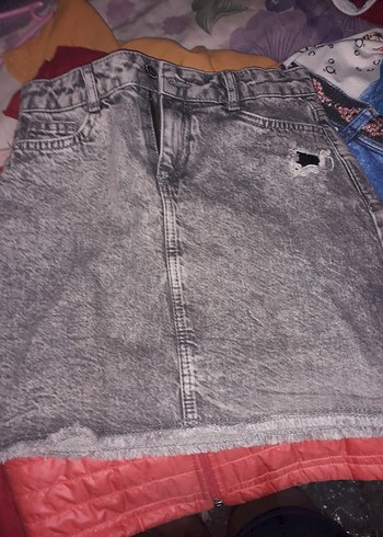 Gri Batik Desenli Düğmeli Kadın Kot Etek
