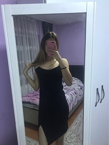 Diğer yırtmaçlı elbise