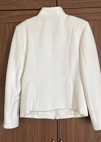 Kadın Beyaz Fermuarlı Midi Ceket - Görsel 2