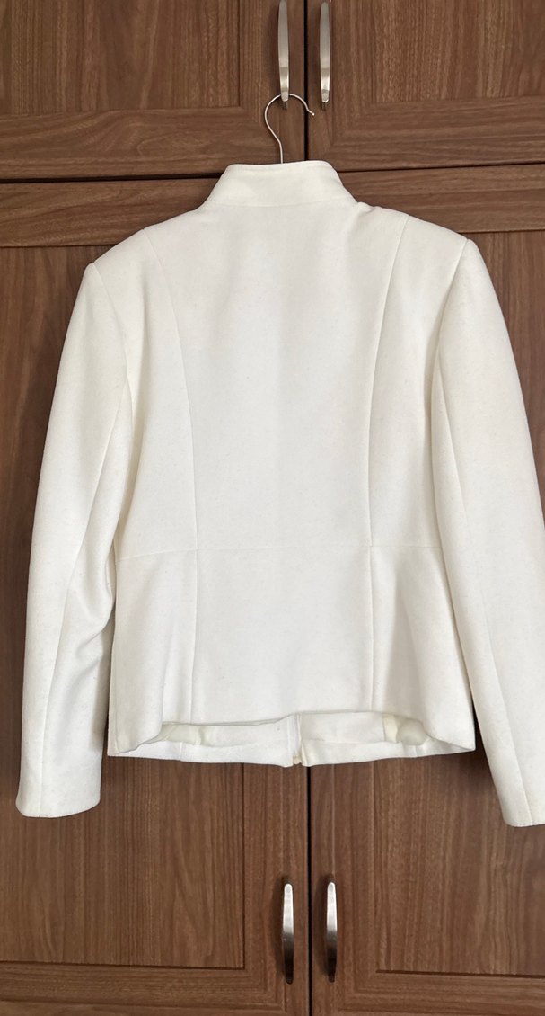 Kadın Beyaz Fermuarlı Midi Ceket - Görsel 2