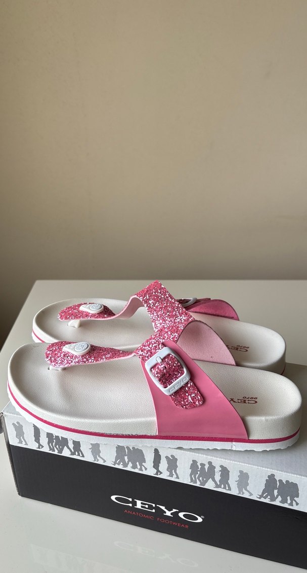 Ceyo Simli Pembe Kadın parmakarası Terlik - Görsel 3