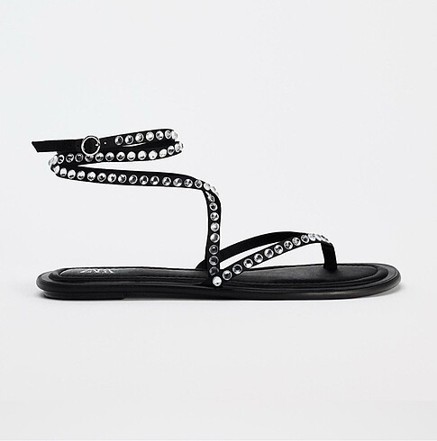 40 Beden Zara Taşlı Sandalet