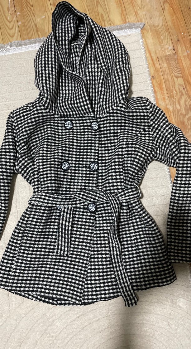 Kapüşonlu Kareli Kadın Kaban - Görsel 3