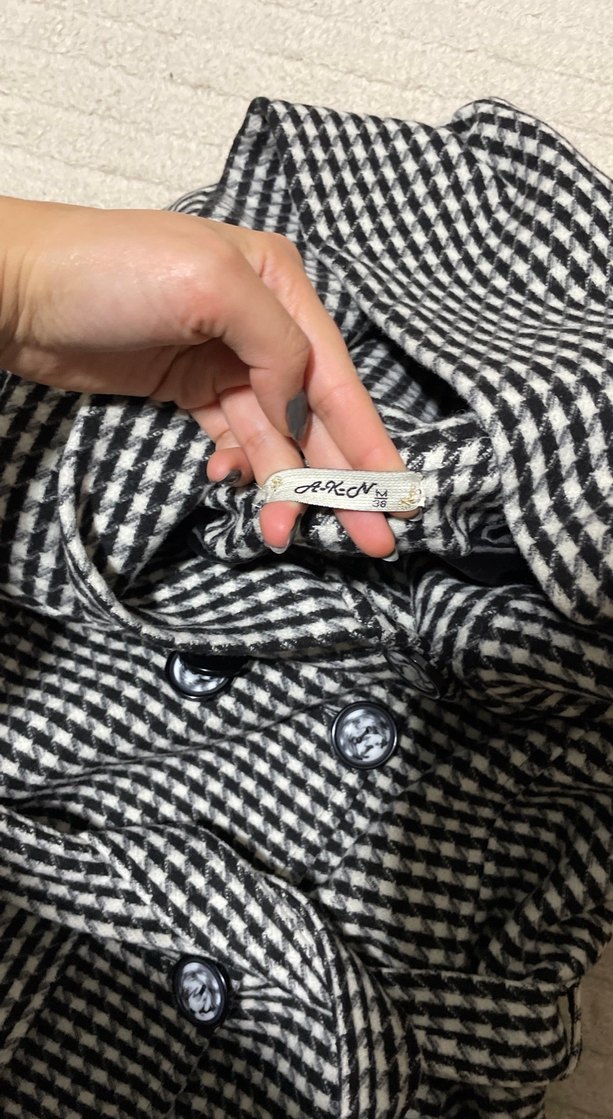 Kapüşonlu Kareli Kadın Kaban - Görsel 4