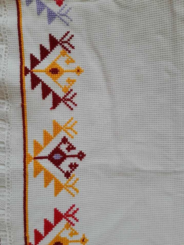 Nakışlı kanaviçe el emeği sıfır tertemiz üründür - Görsel 2