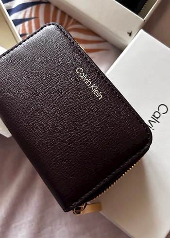 Calvin Klein Siyah Deri Fermuarlı Kadın Cüzdanı - Görsel 2