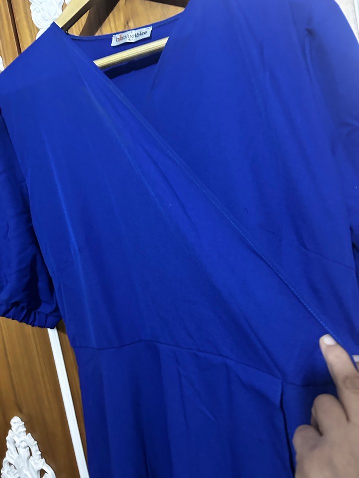 Mavi V Yakalı Salaş Uzun Elbise - Görsel 5