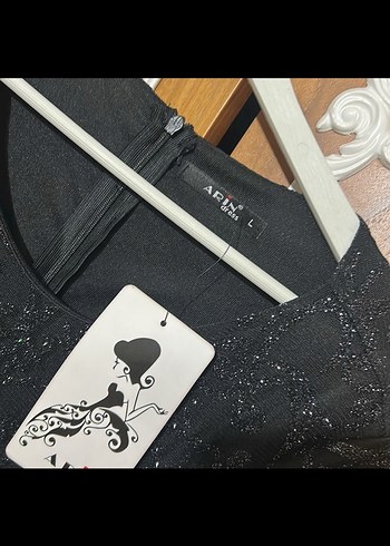 Siyah Dantel Detaylı Uzun Kollu Uzun Elbise - Görsel 2