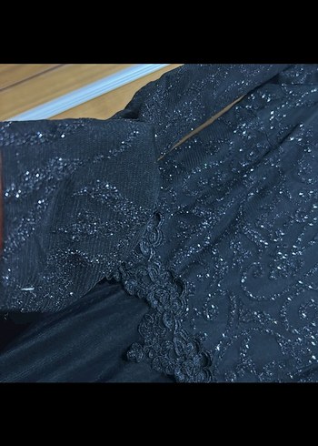 Siyah Dantel Detaylı Uzun Kollu Uzun Elbise - Görsel 5