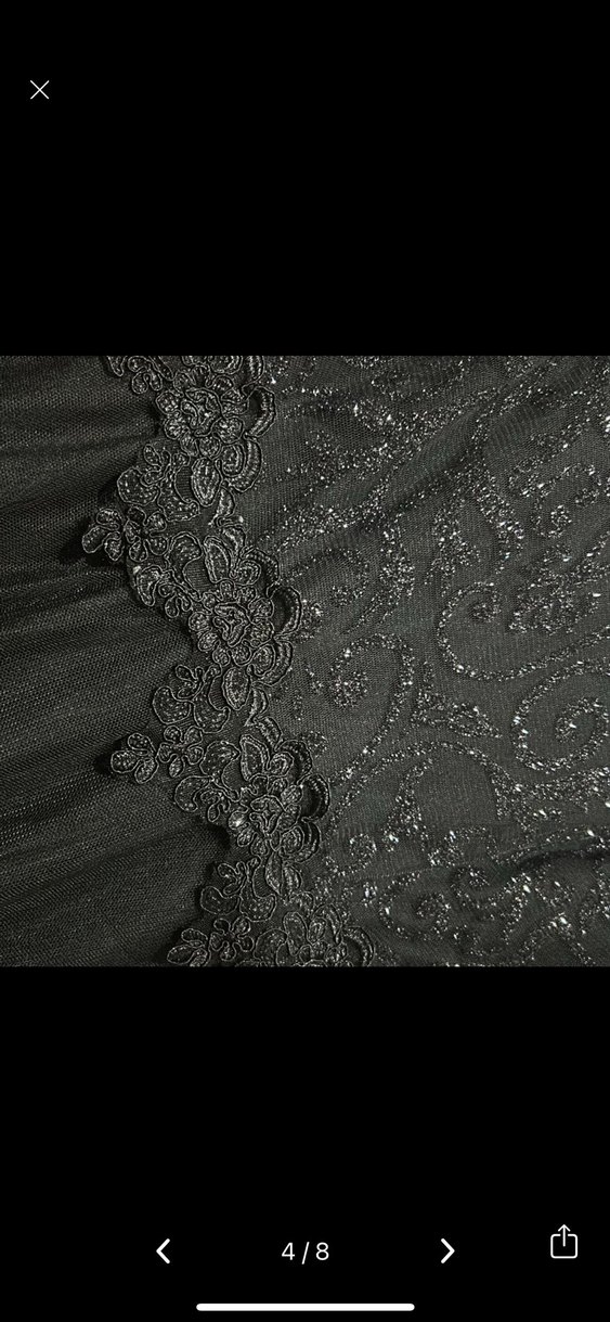 Siyah Dantel Detaylı Uzun Kollu Uzun Elbise - Görsel 4