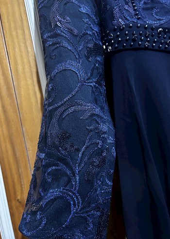 Kadın Lacivert Uzun Kollu Nakışlı Abiye Elbise - Görsel 4