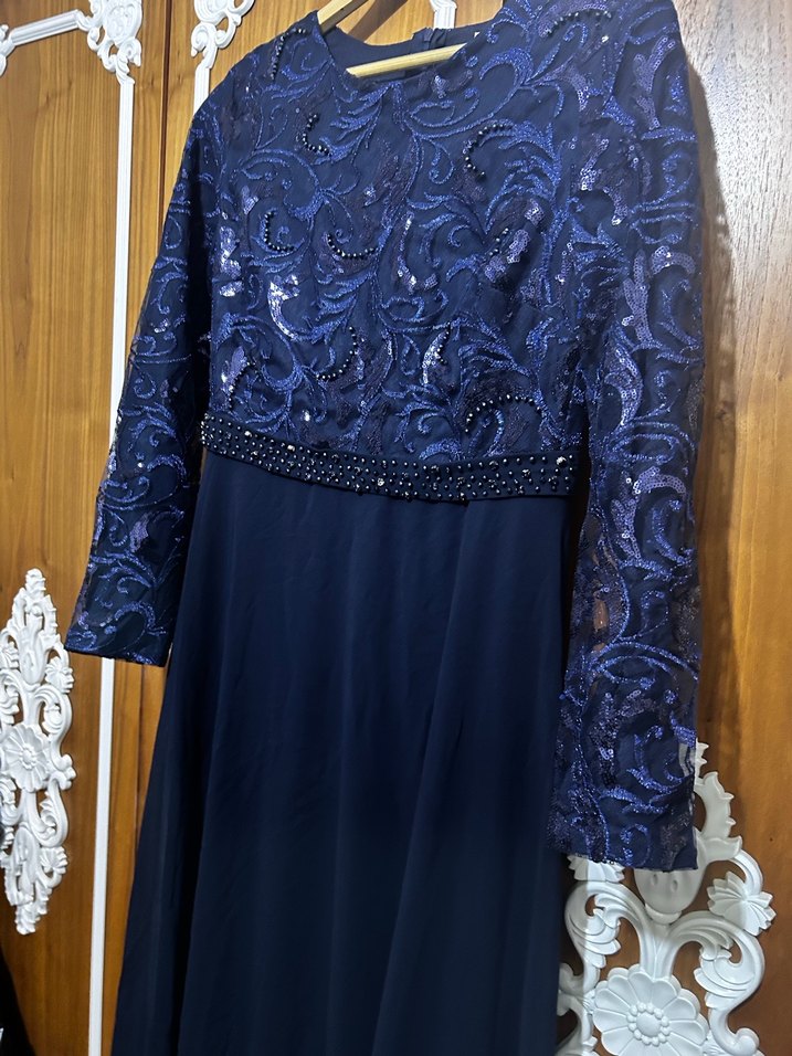 Kadın Lacivert Uzun Kollu Nakışlı Abiye Elbise - Görsel 5