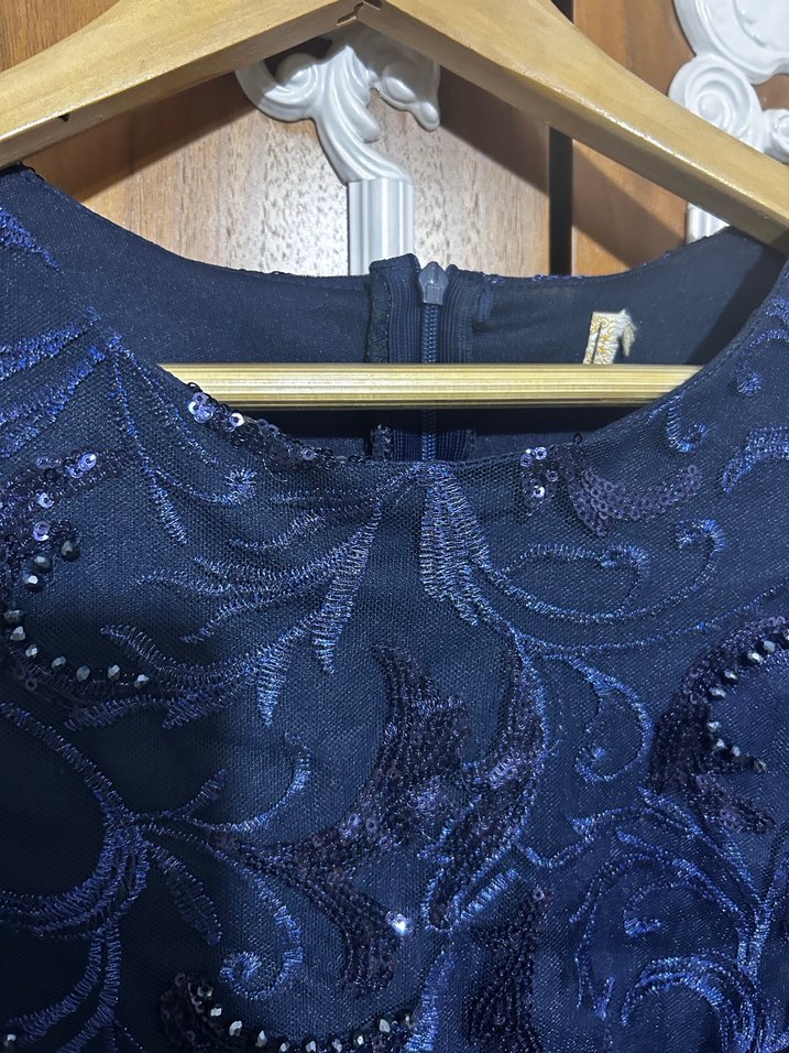 Kadın Lacivert Uzun Kollu Nakışlı Abiye Elbise - Görsel 3