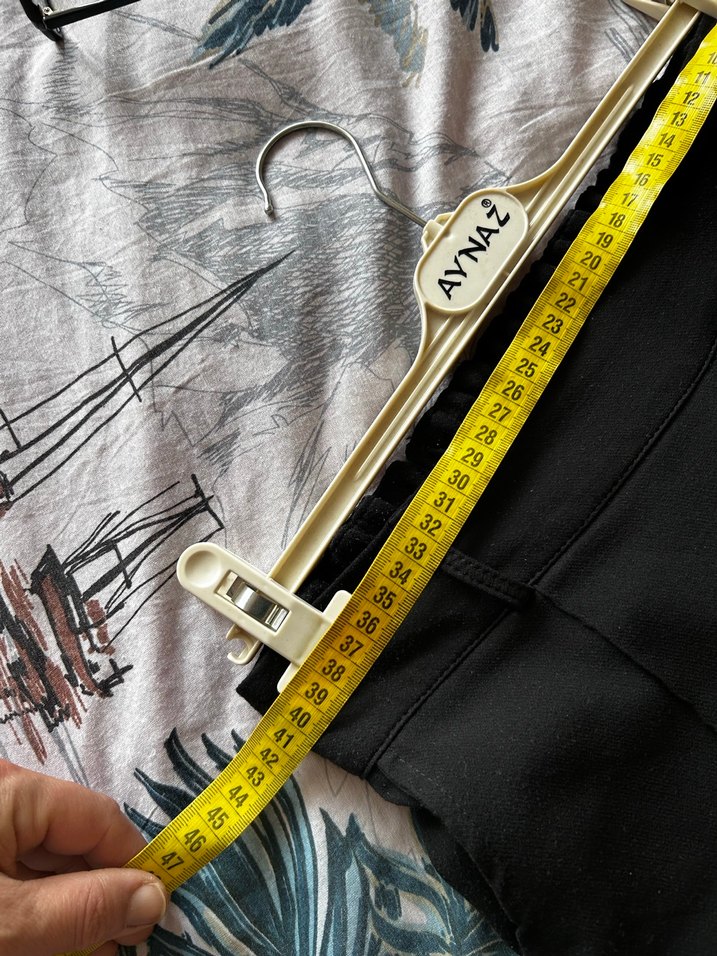 Siyah Pilili Kadın Midi Kumaş Pantolon - Görsel 5