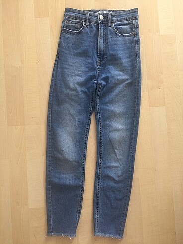 xs Beden Stradivarius kotpantolon jean yüksek bel