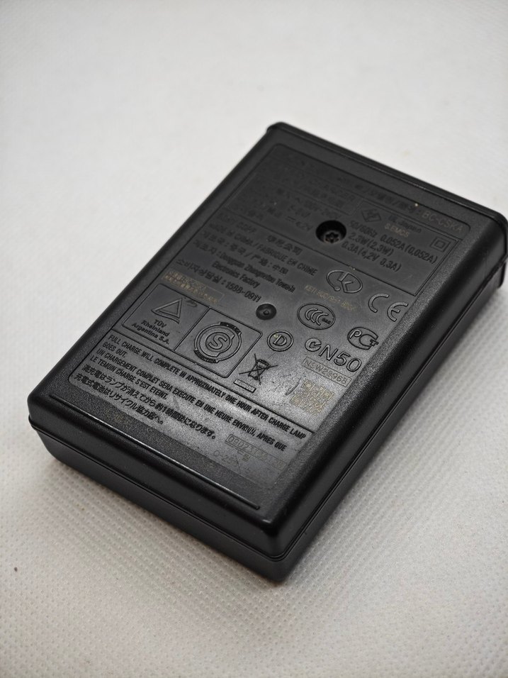 Sony K şarj aleti BC-CSKA K Batarya İçin - Görsel 2