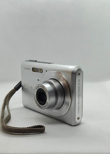 Casio Exilim EX-Z60 Vintage Fotoğraf Makinesi 6 Megapiksel 