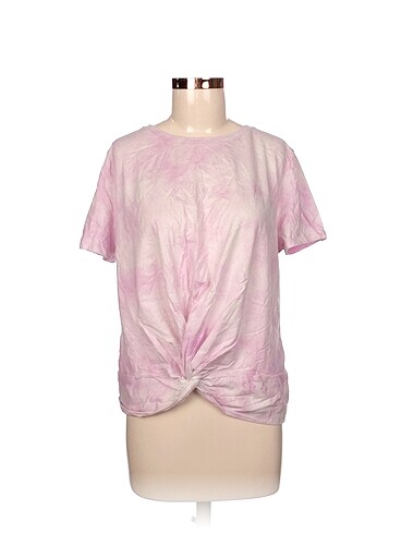 Diğer T-shirt %70 İndirimli.