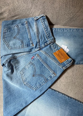 Levis ribcage