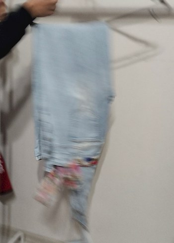 Mavi Batik Desenli Bol Kesim Kadın Kot Pantolon - Görsel 3