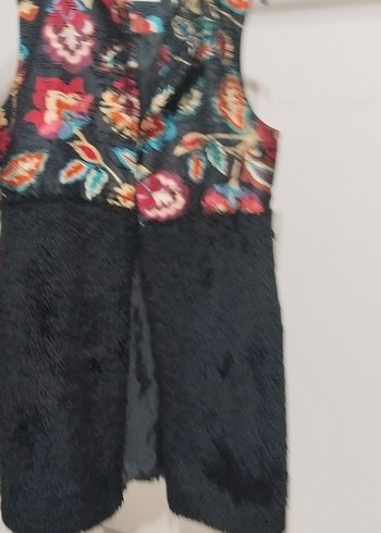 Çiçekli Desenli Kolsuz Kadın Tulum - Görsel 3