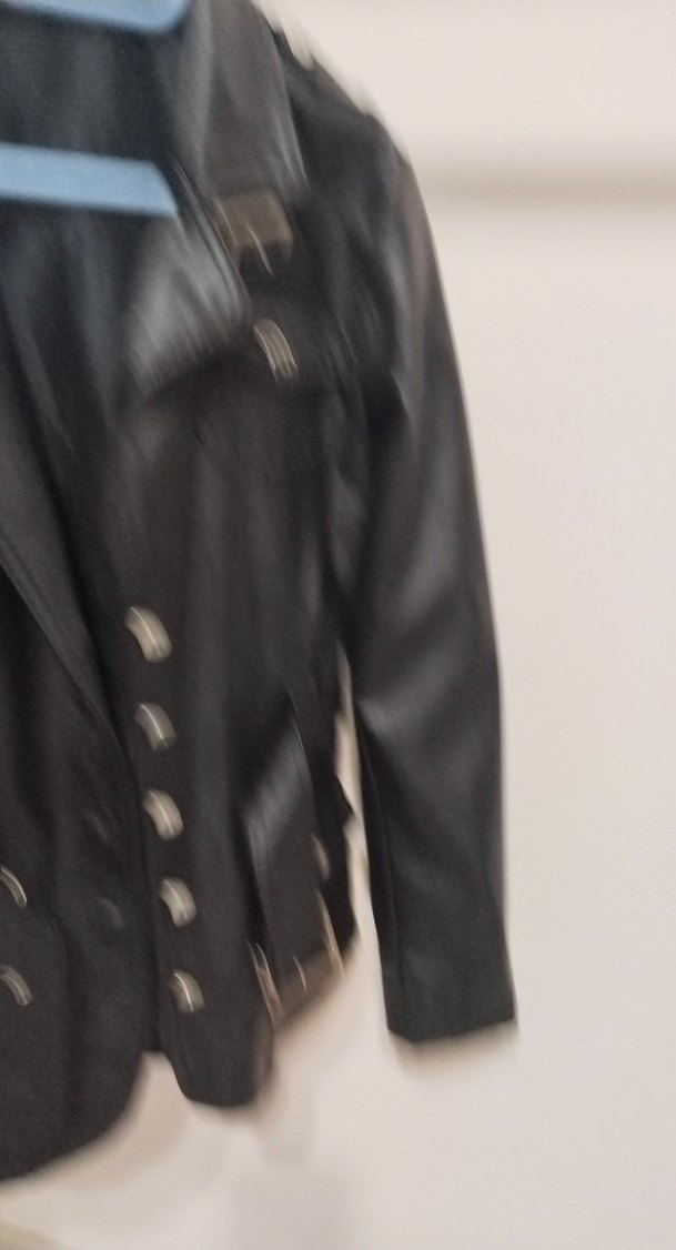 Düğmeli Siyah Deri Kadın Ceket - Görsel 2