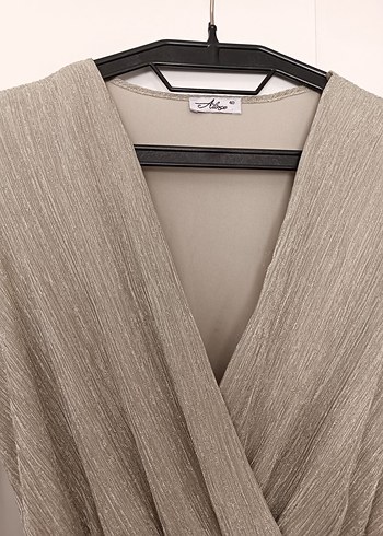 Bej V Yaka Uzun Kadın Elbise - Görsel 2