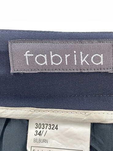 34 Beden lacivert Renk Fabrika Midi Etek %70 İndirimli.