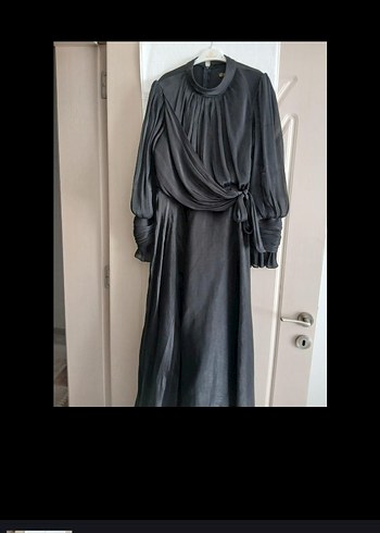 Trendyol & Milla Siyah Uzun Kollu Gotik Uzun Elbise