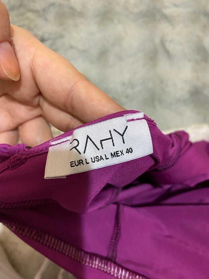 Mor Uzun Yırtmacli elbise - Görsel 3