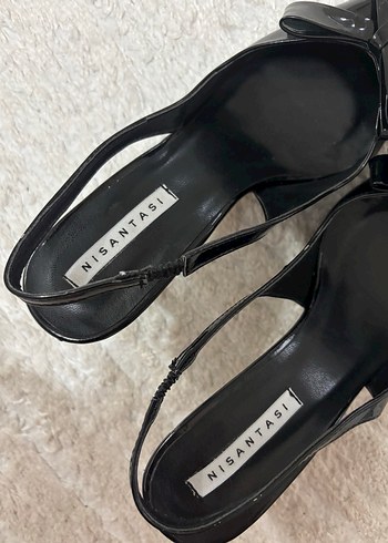 Siyah Fiyonklu Stiletto Topuklu Kadın Ayakkabı - Görsel 9