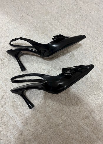 Siyah Fiyonklu Stiletto Topuklu Kadın Ayakkabı - Görsel 6