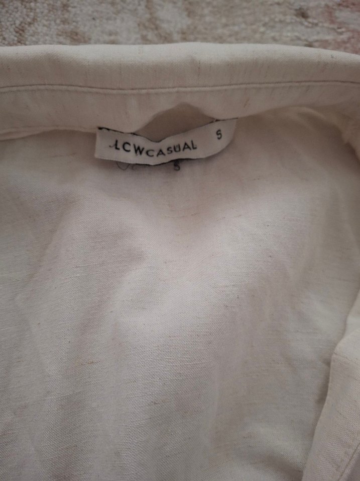 Düğmeli Beyaz Keten Kadın Gömlek - Görsel 3