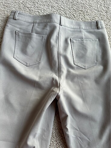 42 Beden gri Renk İpekyol pantolon açık gri renk